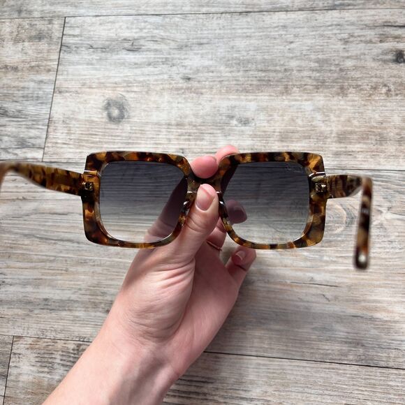 Patricia Nash Jackie Oversized Dunmore Tort Tortoise Sunglasses Square Frame main image 8